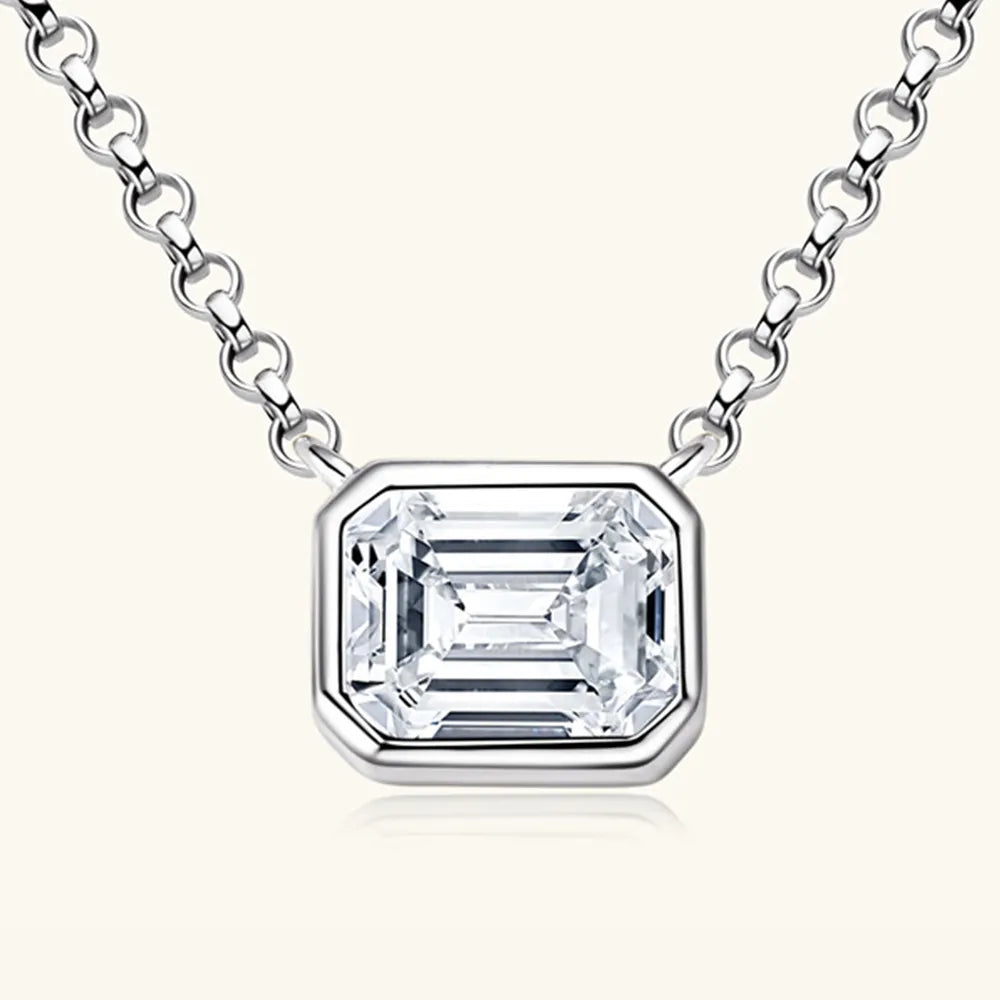 1 Carat Moissanite Pendant Necklace