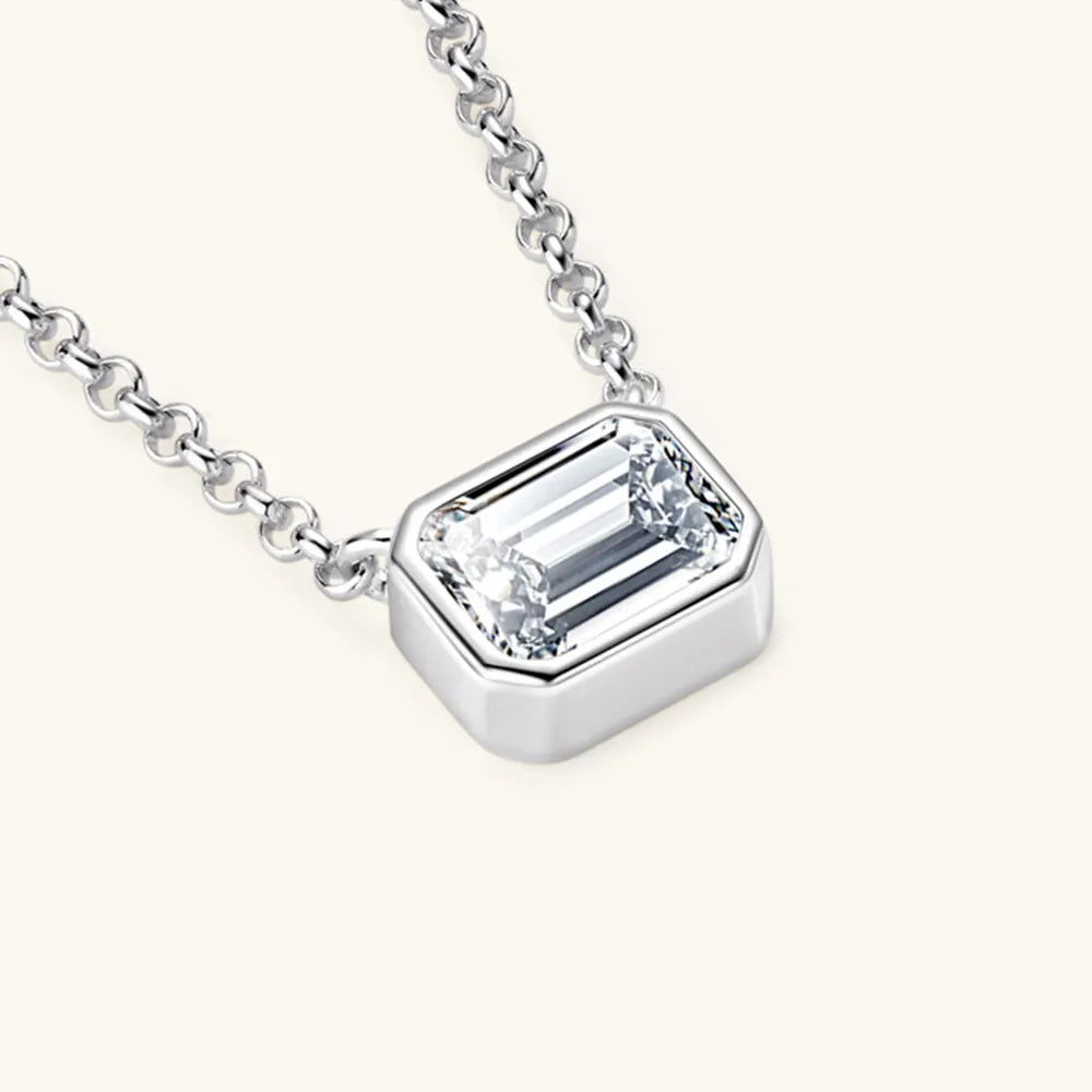 1 Carat Moissanite Pendant Necklace